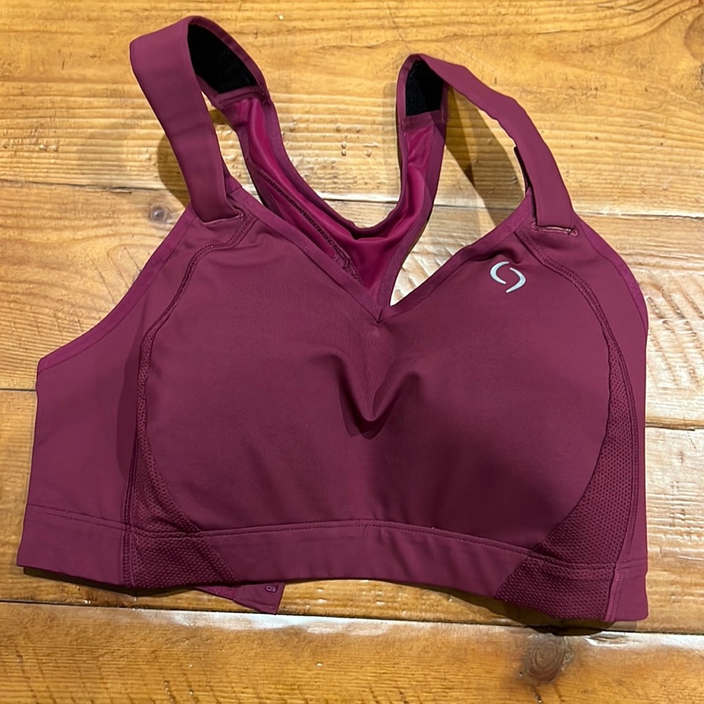 Moving Comfort Juno 34DD excellent condition